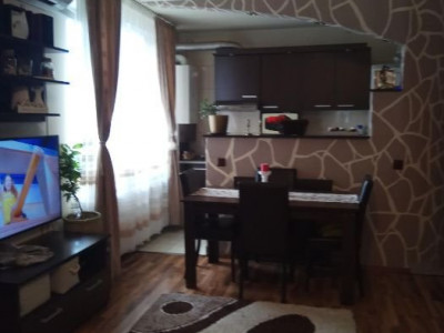 Apartament de vanzare 3 camere, finisat si mobilat, Floresti,