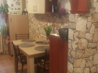 Apartament 3 camere in zona Siretului