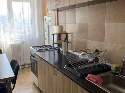 Apartament 2 camere in zona Olimpia