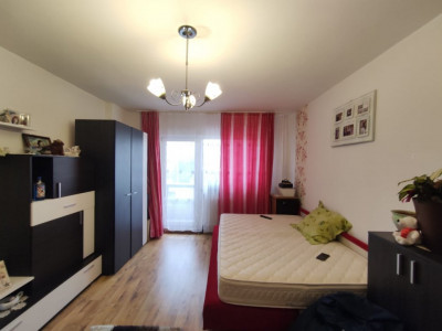 Apartament 3 camere in zona Intre Lacuri