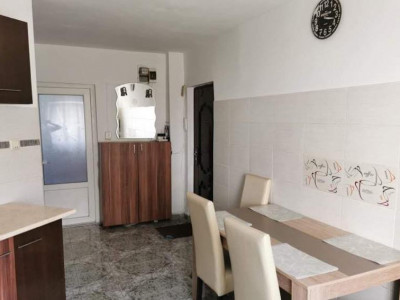 Apartament 2 camere in zona Calea Floresti