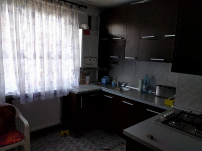 Apartament 2 camere in zona Bizusa