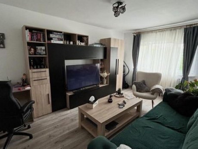 Apartament 2 camere in zona Calea Floresti