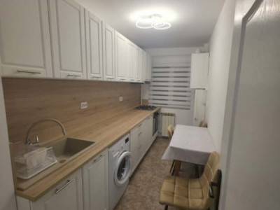 Apartament 3 camere in Manastur zona Mc Donald s