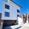 Duplex in Dambul Rotund  cu front la doua strazi