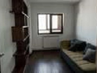 Apartament 4 camere in zona Big