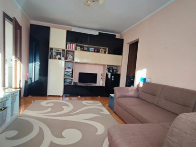 Apartament 2 camere in zona Mercur
