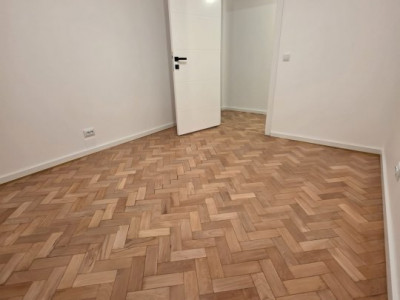 Apartament 3 camere in zona Hermes