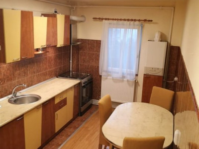 Apartament 2 camere in zona Kaufland Manastur