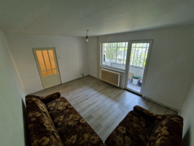 Apartament 3 camere in zona Sirena Manastur